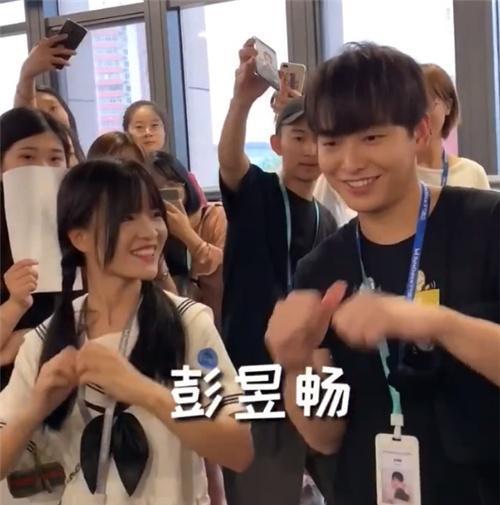 抖音网红阿姨吃瓜,揭秘娱乐圈幕后真相